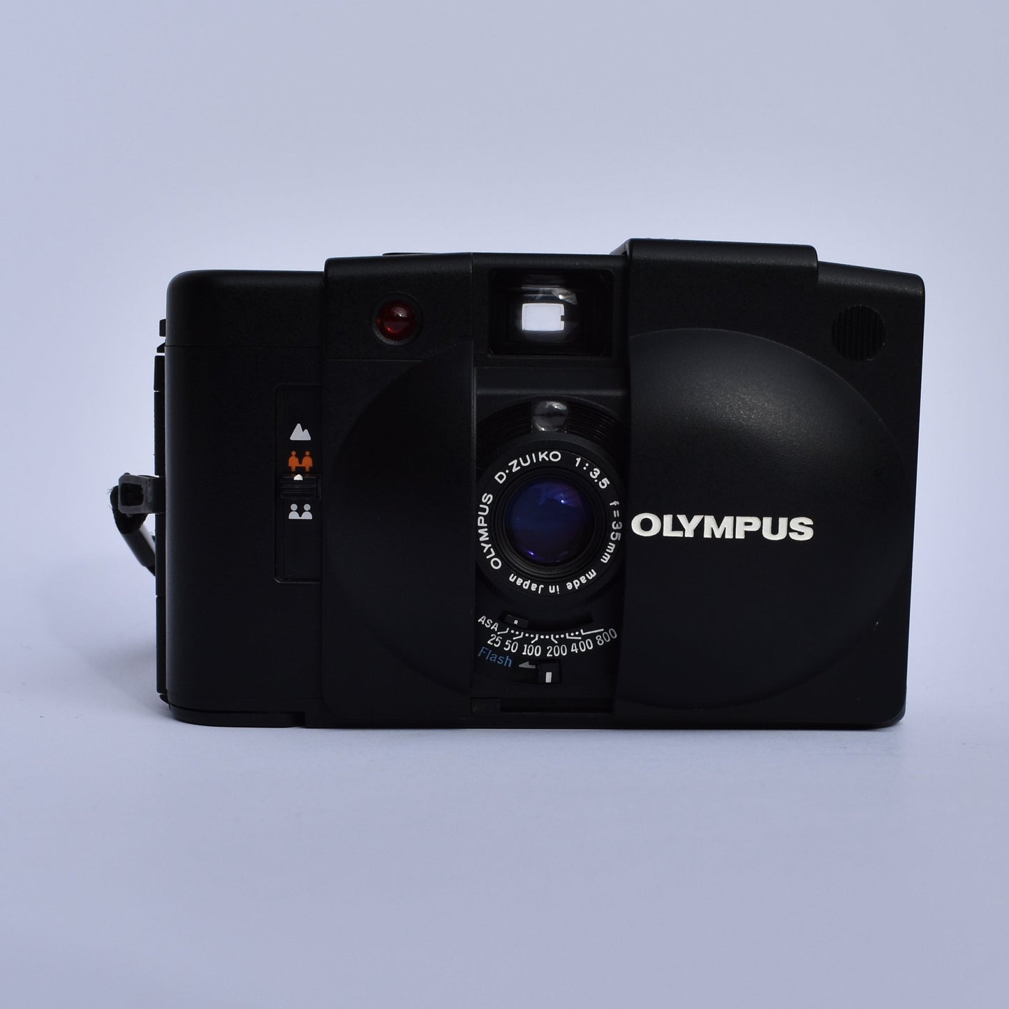 Olympus XA2
