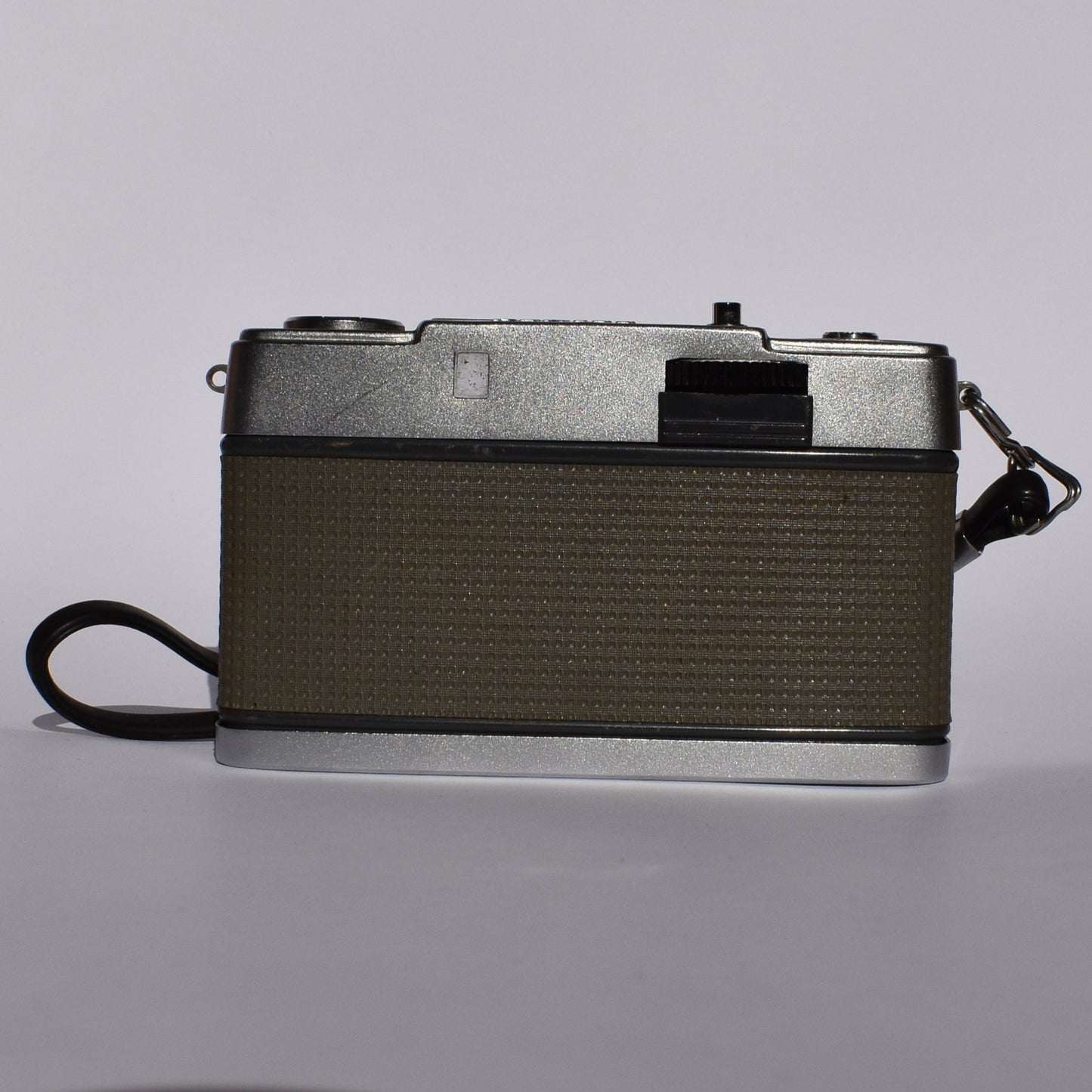 Olympus PEN EE