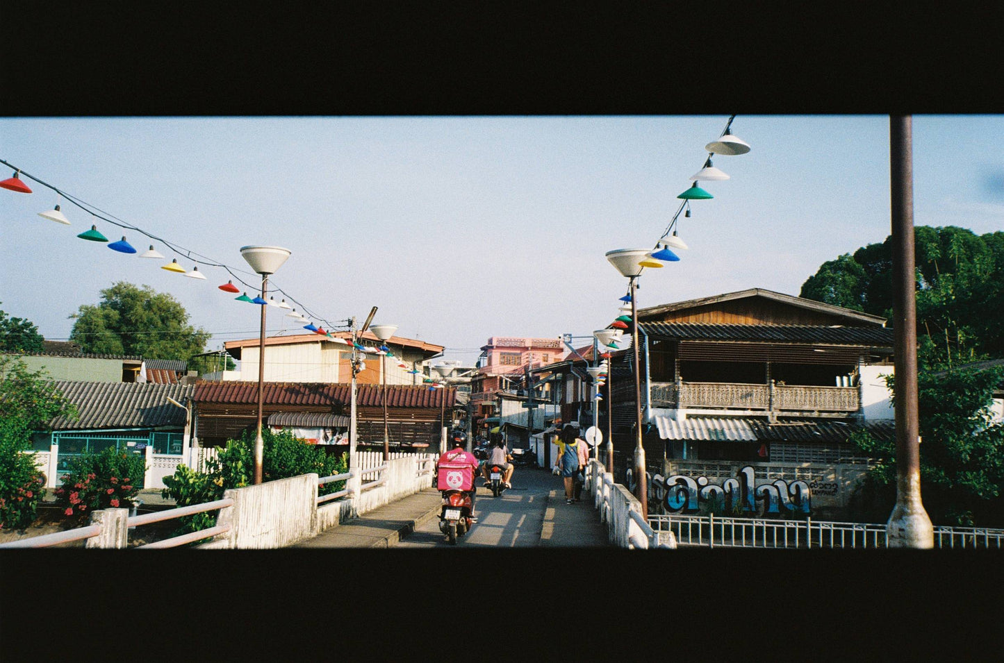 Nikon Zoom 700 VR