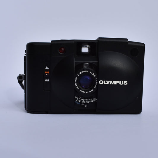 Olympus XA2