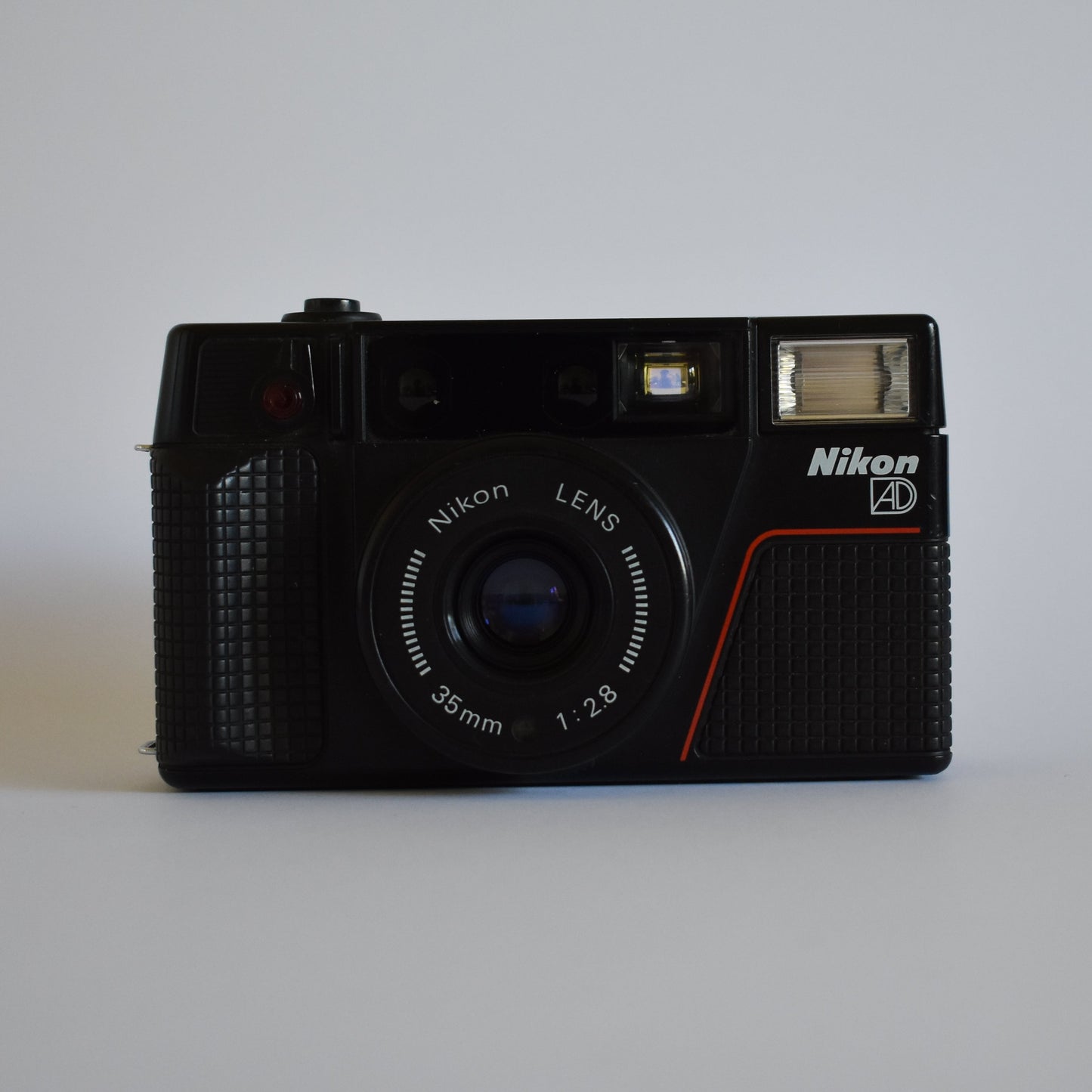 Nikon L35 AD2