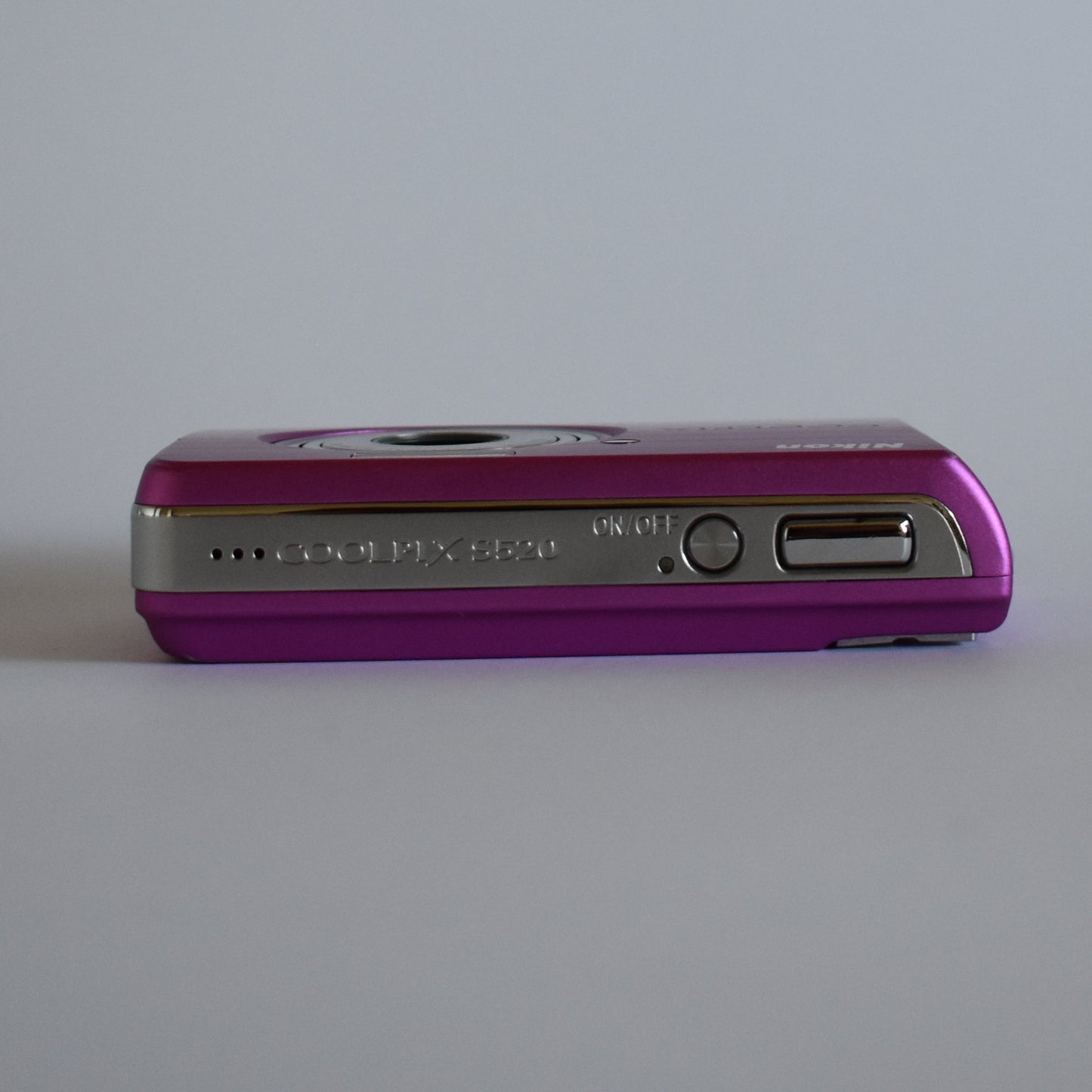 Nikon Coolpix S520